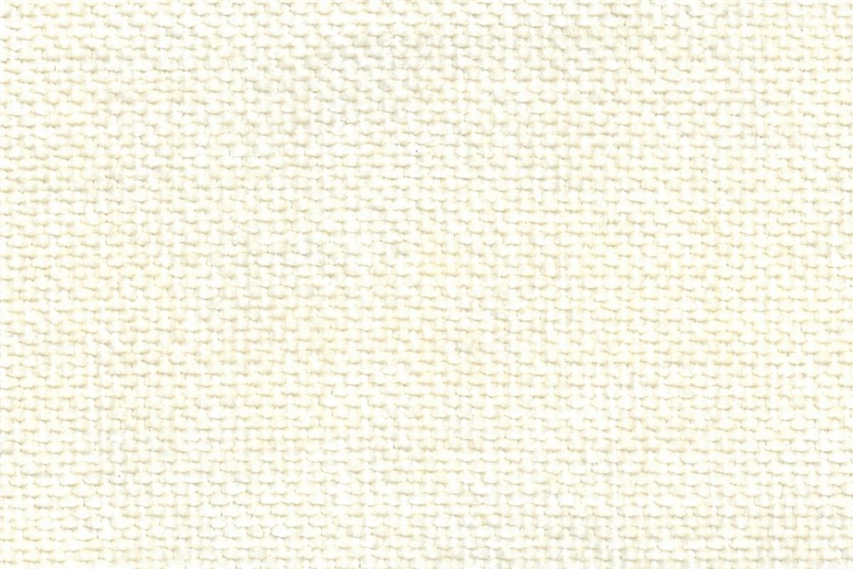Gros plan texturé du tissu d'ameublement FRESNO écru 100% polyester, Chenille douce et résistante pour canapé, fauteuil.