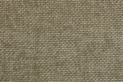 Gros plan texturé du tissu d'ameublement FRESNO beige, 100% polyester chenille, Résistance Martindale 30000 cycles pour.